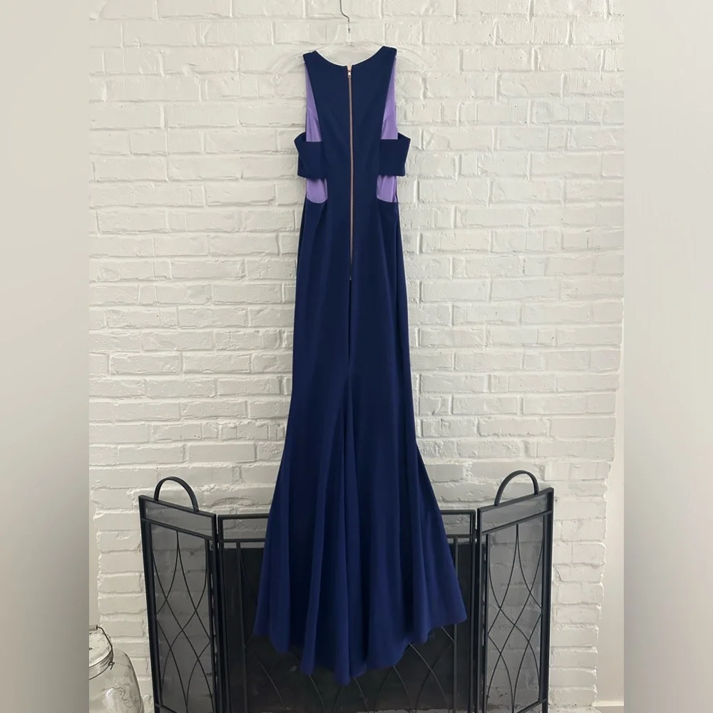 High neck side cut out gown - Picture 3 of 4